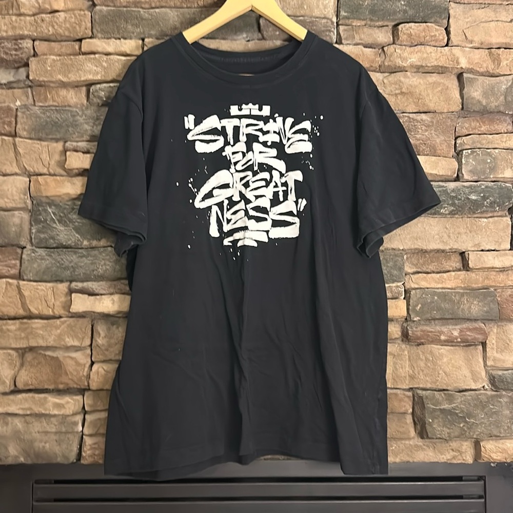 Nike Lebron James “Strive for Greatness” Tee in Black. Size XXL.